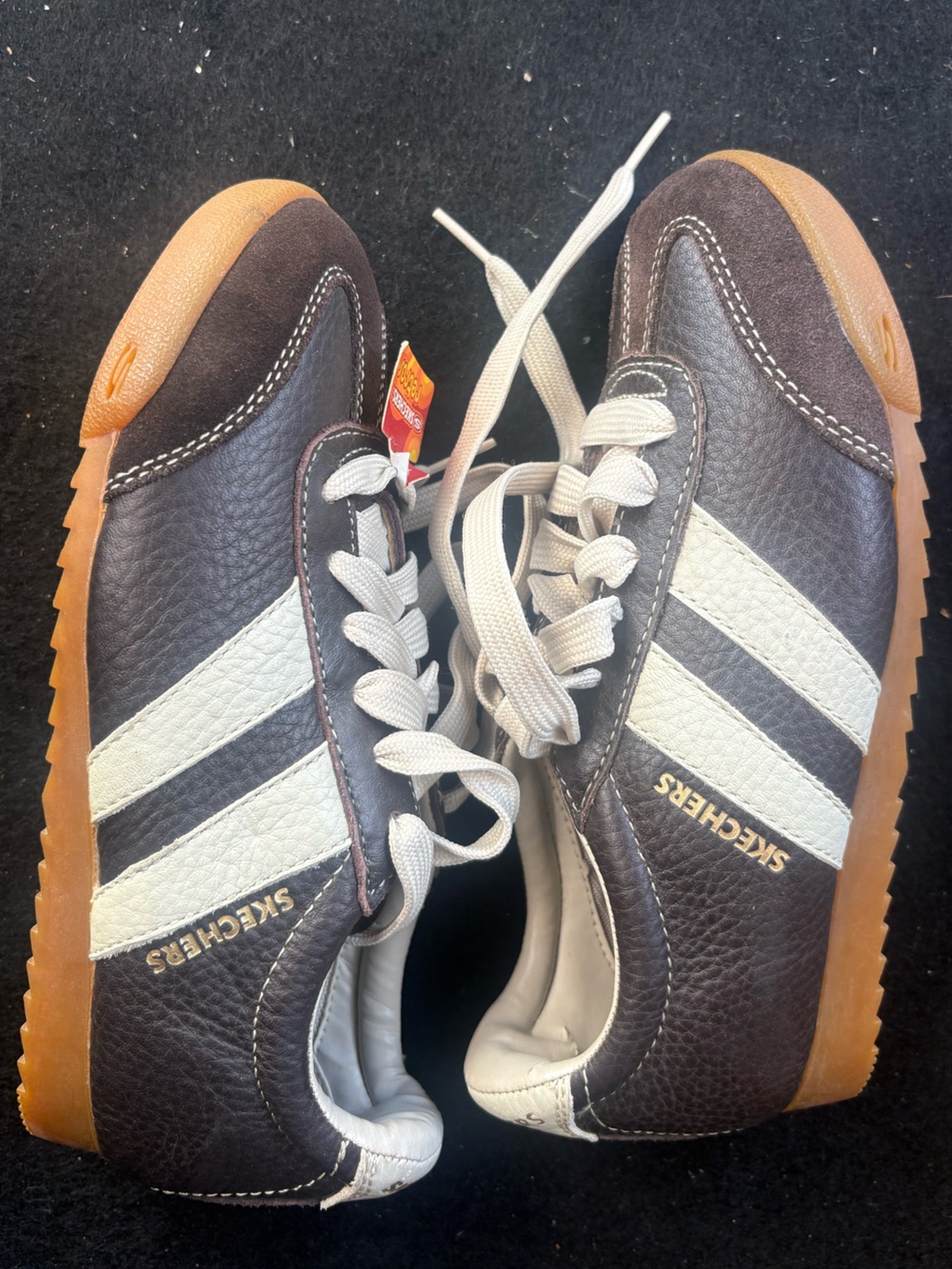 Skechers Retro Women’s Casual Lace-Up Sneakers in Brown, White Y2K - SIZE 6